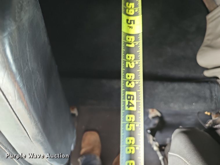 image for item DP1006 2007 Peterbilt 379 semi truck