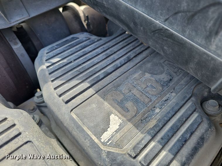 image for item DP1006 2007 Peterbilt 379 semi truck