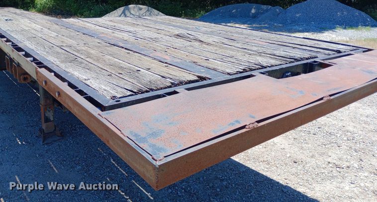 image for item DP1048 1999 Doonan  482DB14 drop deck trailer