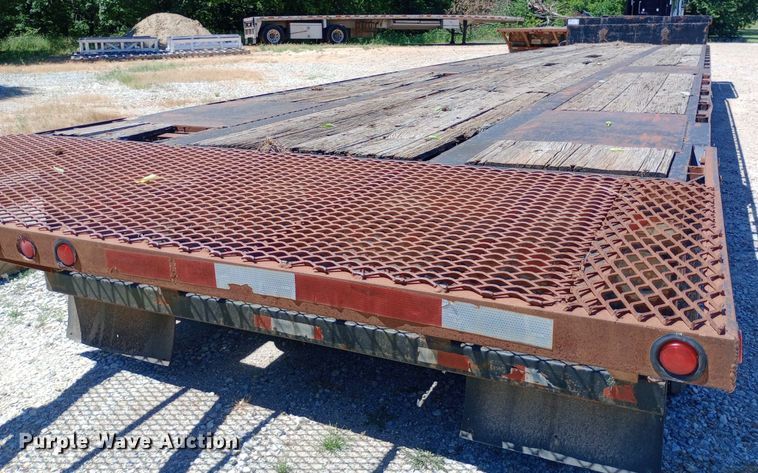 image for item DP1048 1999 Doonan  482DB14 drop deck trailer