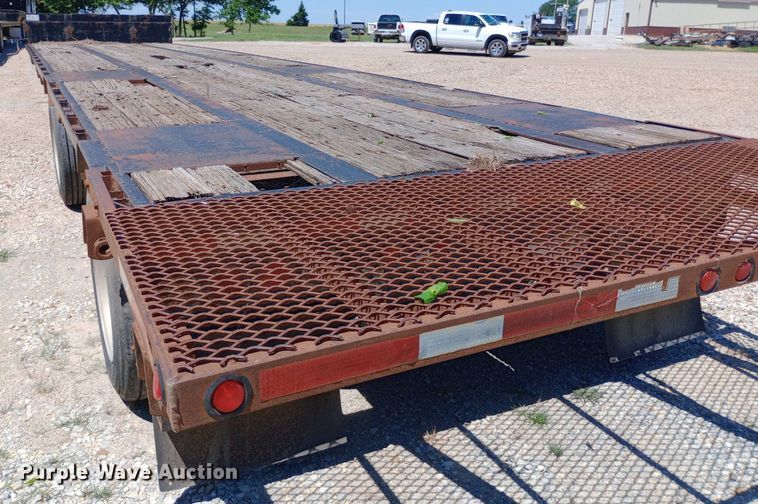 image for item DP1048 1999 Doonan  482DB14 drop deck trailer