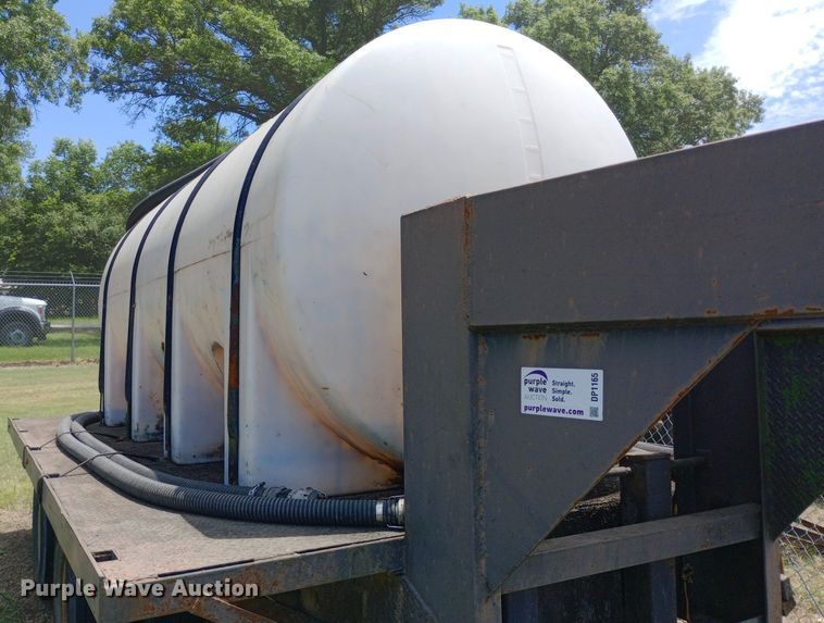 image for item DP1165 2006 Strace Dual flatbed trailer