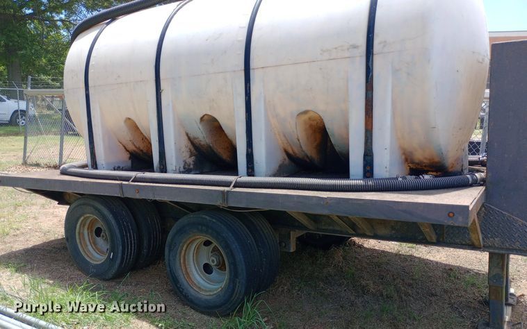 image for item DP1165 2006 Strace Dual flatbed trailer