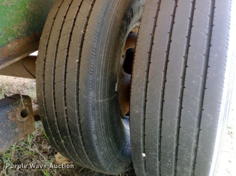 image for item DP1165 2006 Strace Dual flatbed trailer