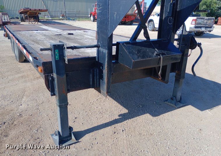 image for item DP1169 1981 Belshe equipment trailer