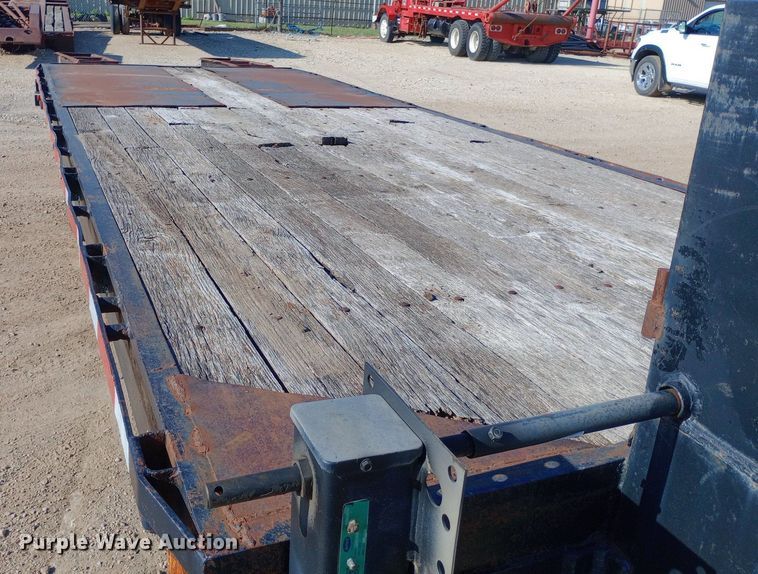 image for item DP1169 1981 Belshe equipment trailer