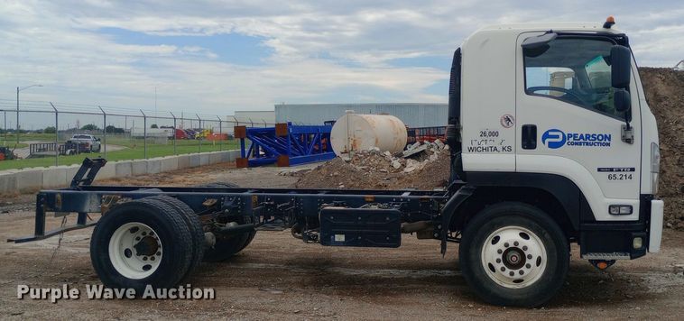 image for item DP1181 2018 Isuzu FTR truck cab and chassis