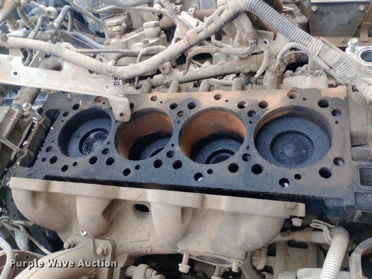 image for item DP1181 2018 Isuzu FTR truck cab and chassis