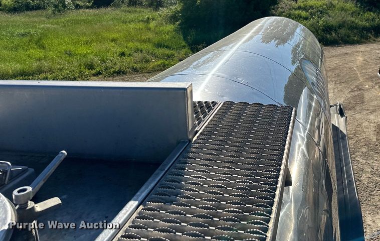 image for item DP8394 1985 Brenner  SS Transport  tank trailer