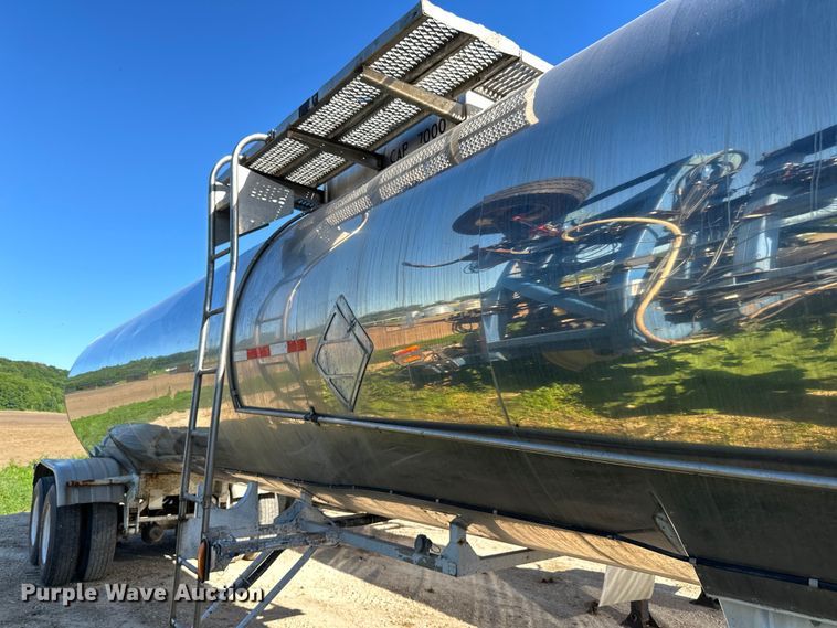 image for item DP8395 1988 Sunshine tank trailer