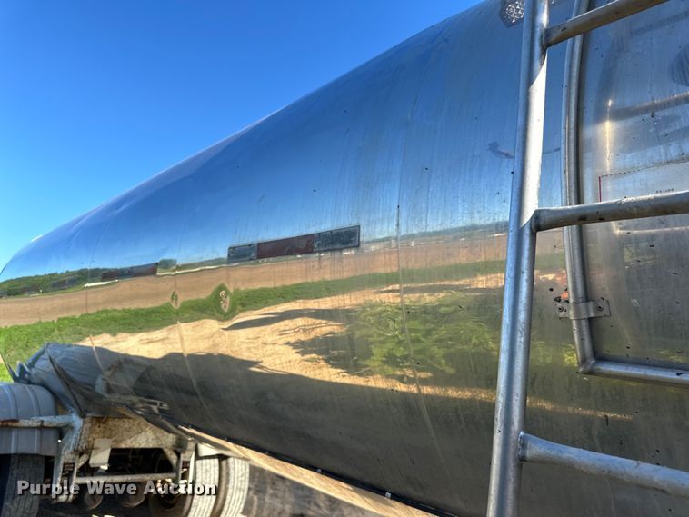 image for item DP8395 1988 Sunshine tank trailer