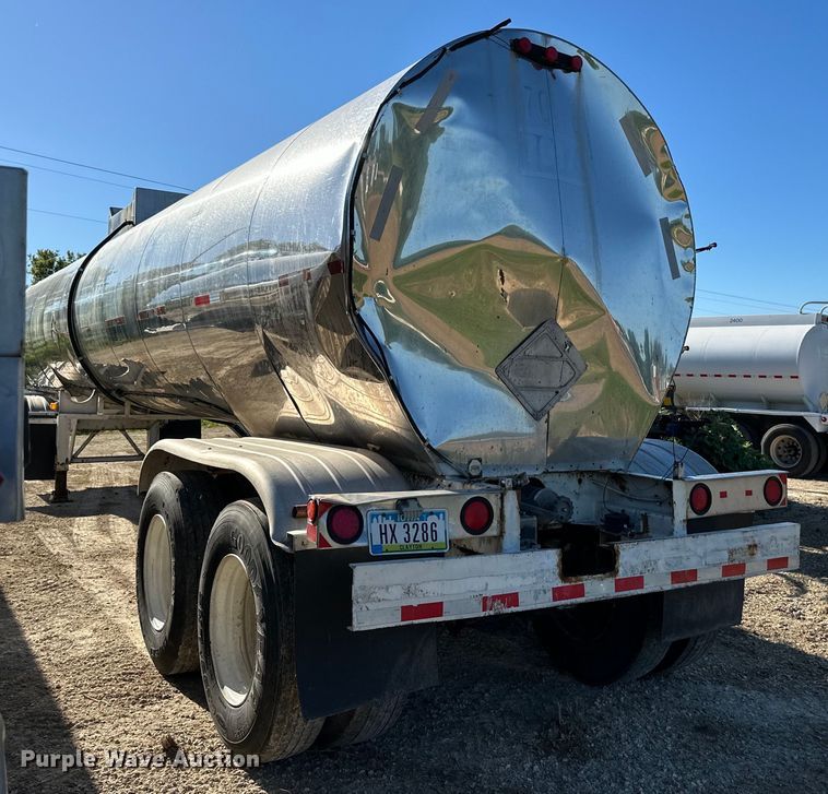 image for item DP8395 1988 Sunshine tank trailer