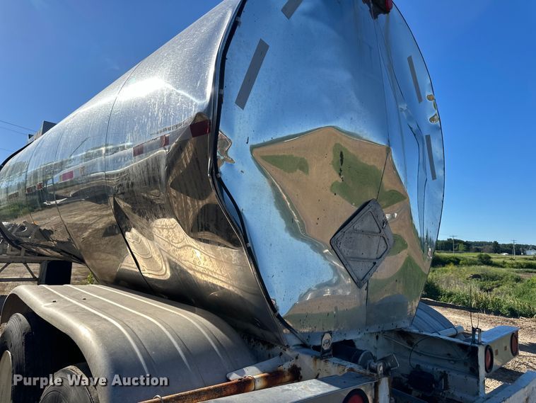 image for item DP8395 1988 Sunshine tank trailer