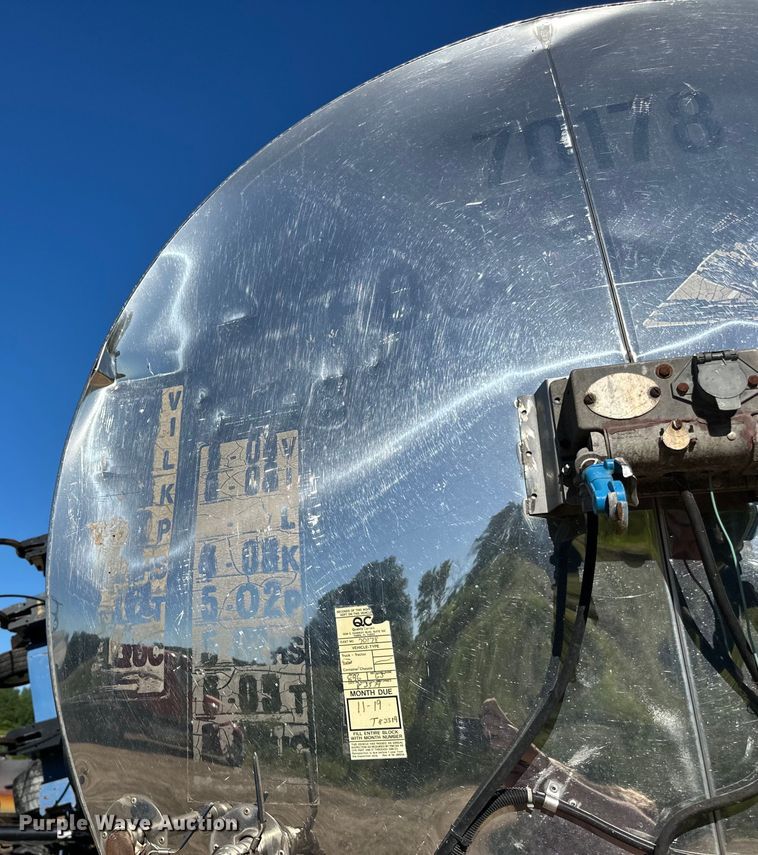 image for item DP8395 1988 Sunshine tank trailer