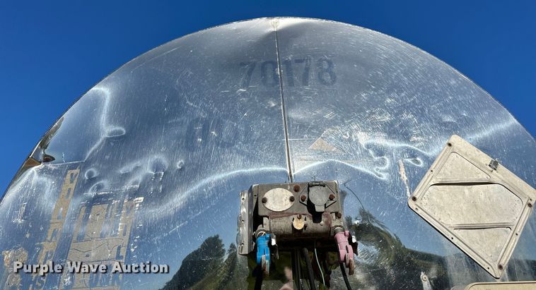 image for item DP8395 1988 Sunshine tank trailer