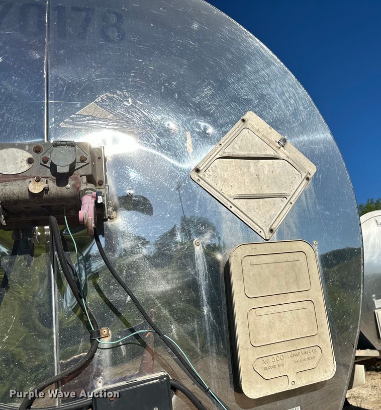 image for item DP8395 1988 Sunshine tank trailer