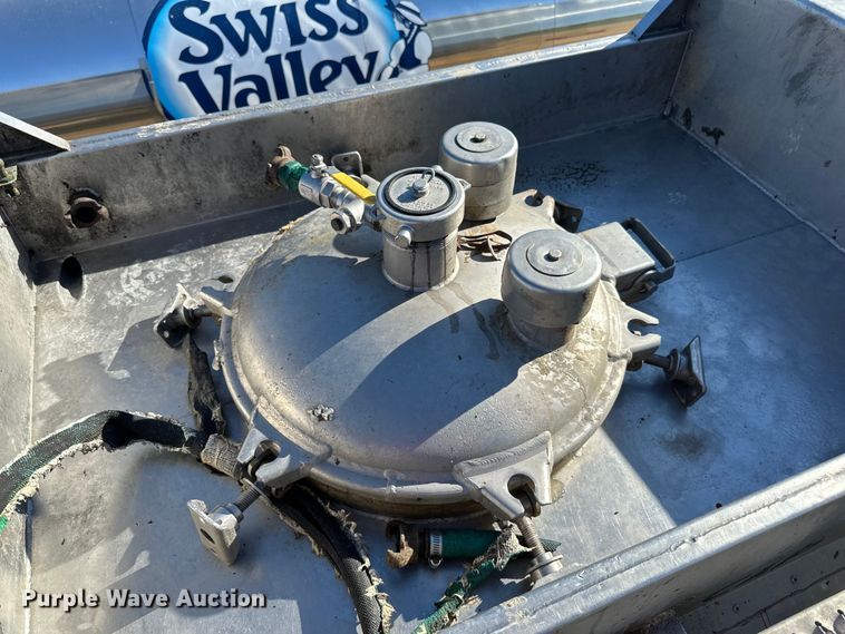 image for item DP8395 1988 Sunshine tank trailer