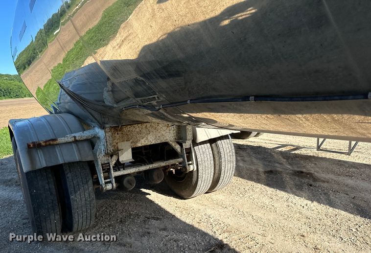 image for item DP8395 1988 Sunshine tank trailer