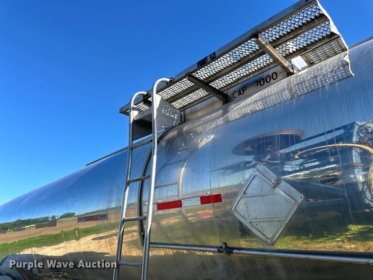 image for item DP8395 1988 Sunshine tank trailer