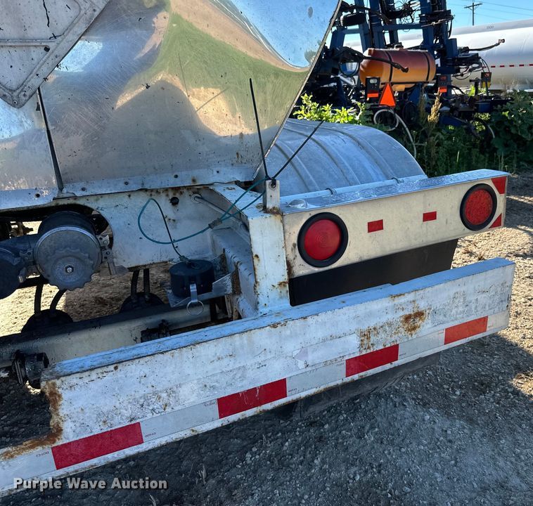 image for item DP8395 1988 Sunshine tank trailer