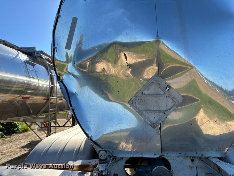 image for item DP8395 1988 Sunshine tank trailer