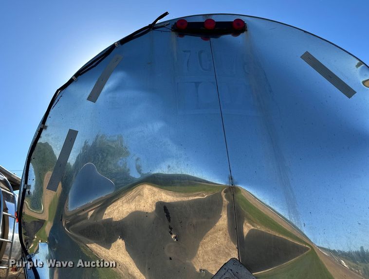 image for item DP8395 1988 Sunshine tank trailer