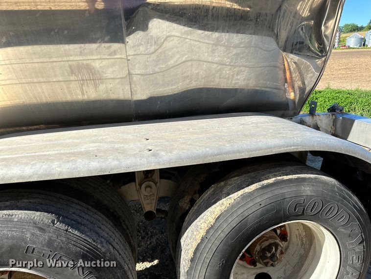 image for item DP8395 1988 Sunshine tank trailer