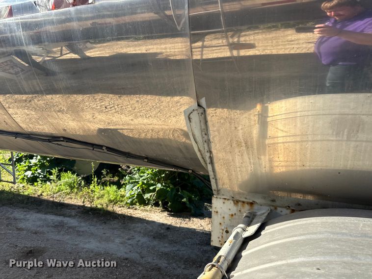 image for item DP8395 1988 Sunshine tank trailer