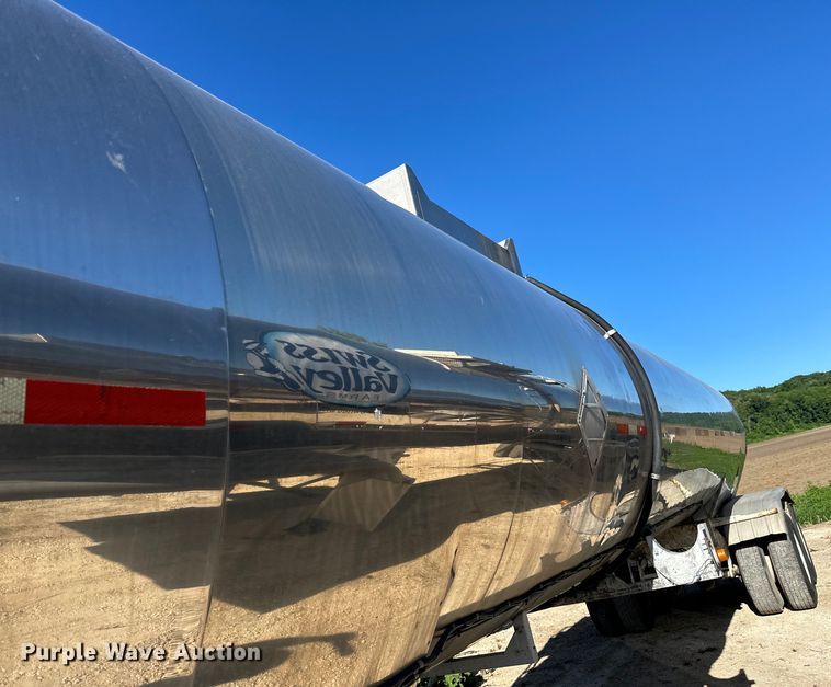 image for item DP8395 1988 Sunshine tank trailer