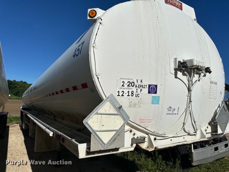 image for item DP8396 1990 Heil  tank trailer