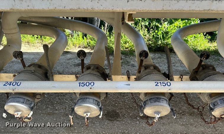 image for item DP8396 1990 Heil  tank trailer