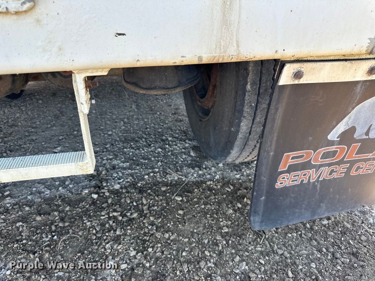 image for item DP8396 1990 Heil  tank trailer