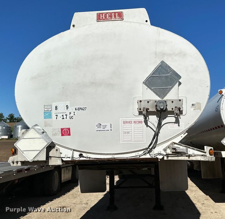 image for item DP8397 1989 Heil  tank trailer