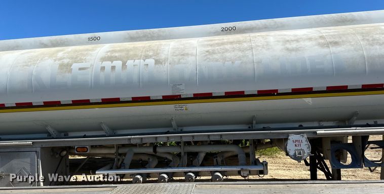 image for item DP8397 1989 Heil  tank trailer