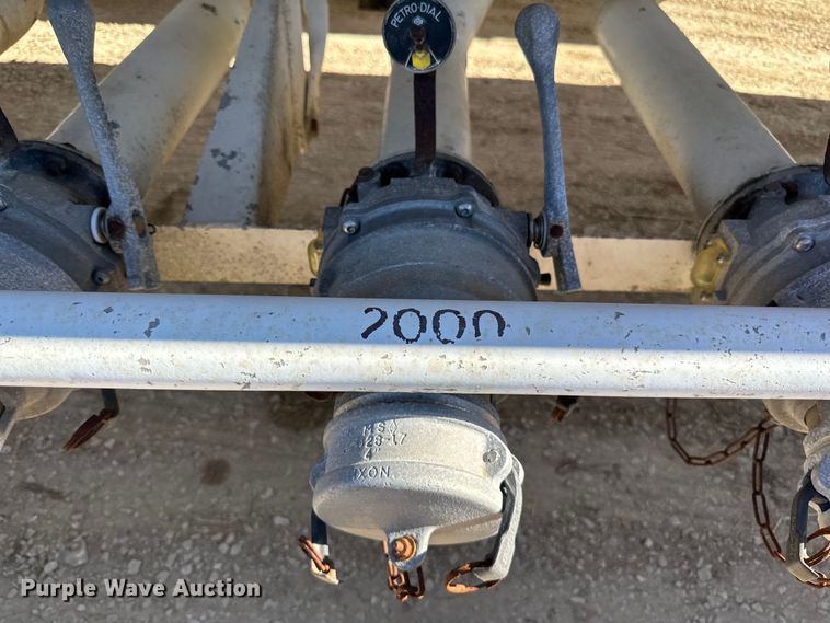 image for item DP8397 1989 Heil  tank trailer