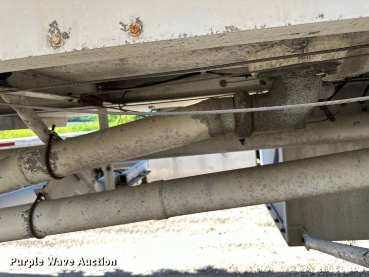 image for item DP8397 1989 Heil  tank trailer