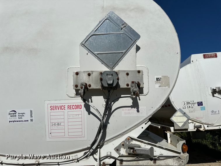 image for item DP8397 1989 Heil  tank trailer