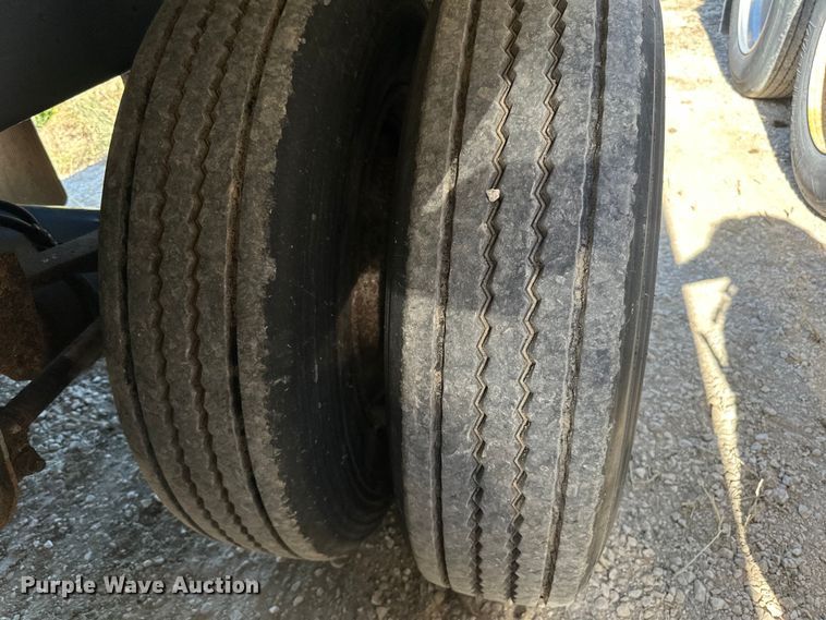 image for item DP8397 1989 Heil  tank trailer