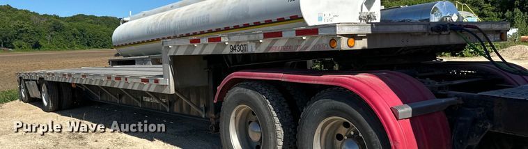 image for item DP8398 1994 Featherlite  1020 drop deck trailer