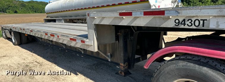 image for item DP8398 1994 Featherlite  1020 drop deck trailer