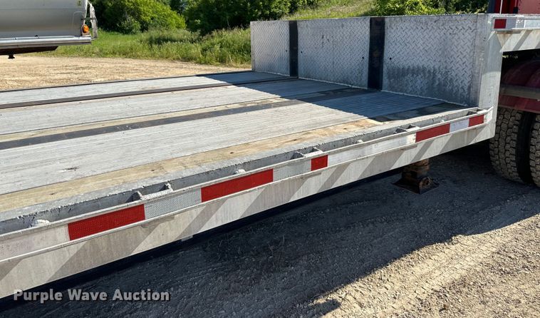 image for item DP8398 1994 Featherlite  1020 drop deck trailer