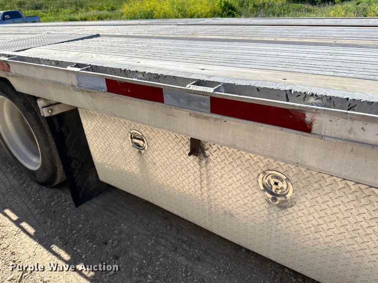 image for item DP8398 1994 Featherlite  1020 drop deck trailer
