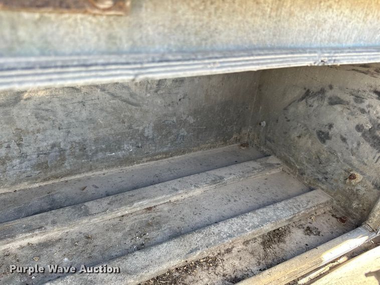 image for item DP8398 1994 Featherlite  1020 drop deck trailer