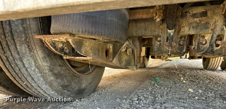 image for item DP8398 1994 Featherlite  1020 drop deck trailer