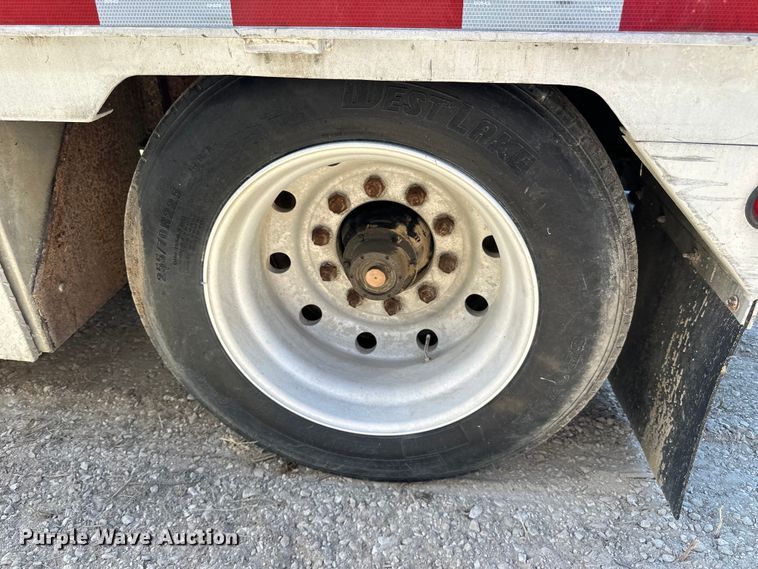 image for item DP8398 1994 Featherlite  1020 drop deck trailer