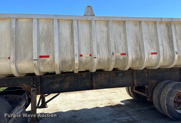 image for item DP8399 1960 Fruehauf end dump trailer