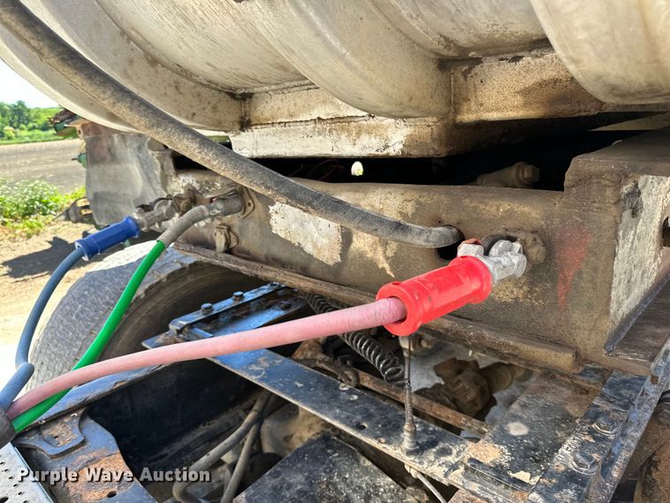 image for item DP8399 1960 Fruehauf end dump trailer