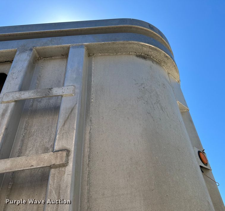 image for item DP8399 1960 Fruehauf end dump trailer