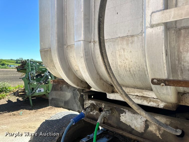 image for item DP8399 1960 Fruehauf end dump trailer