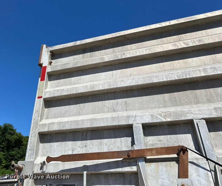 image for item DP8399 1960 Fruehauf end dump trailer